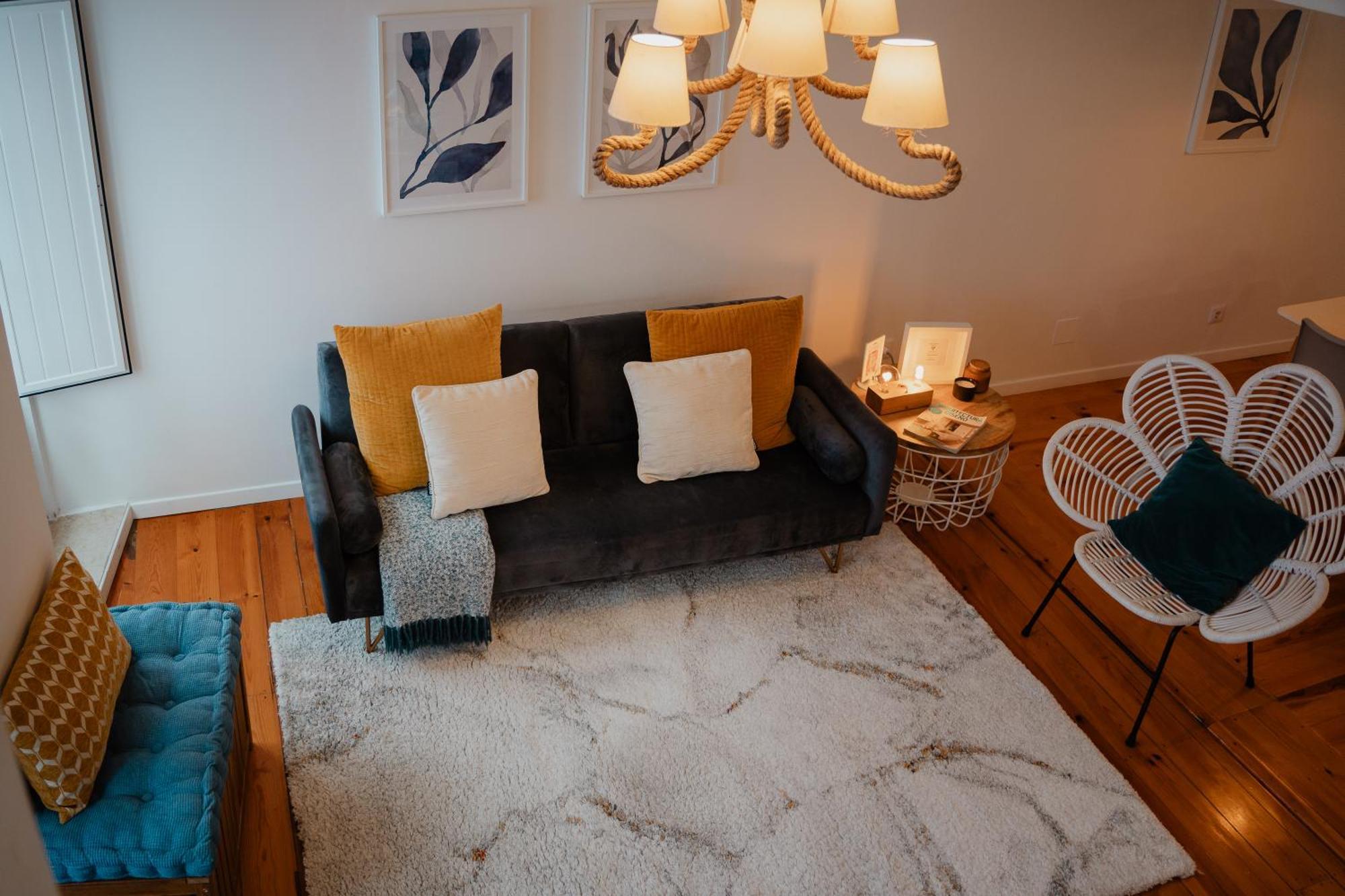Stylish Getaway In A Mezzanine Flat By The Castle Apartment Lisbon Exterior photo
